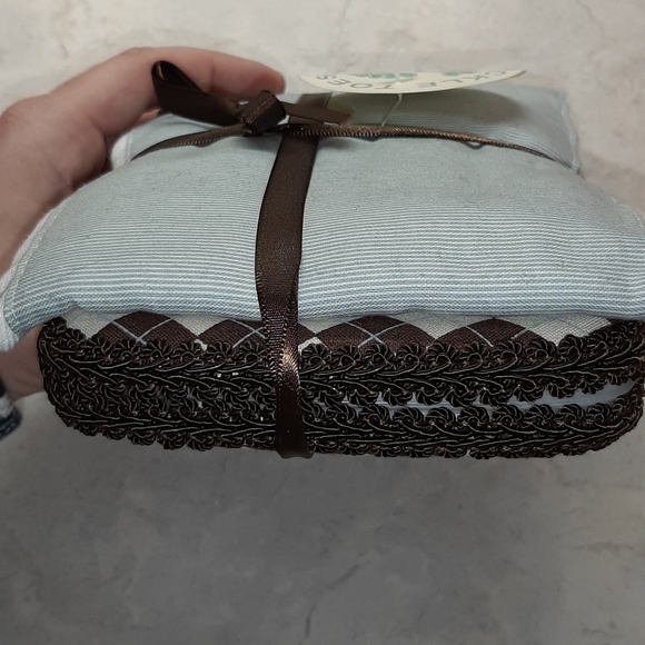 ❤ 🛍 4/$20 Tickle Toes wipe case and burp cloth - Picture 4 of 5